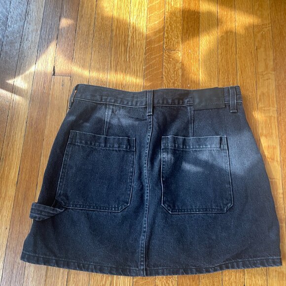 Aritzia Denim Forum The '90s Utility Mini Denim Skirt- Size 29 - Picture 3 of 3